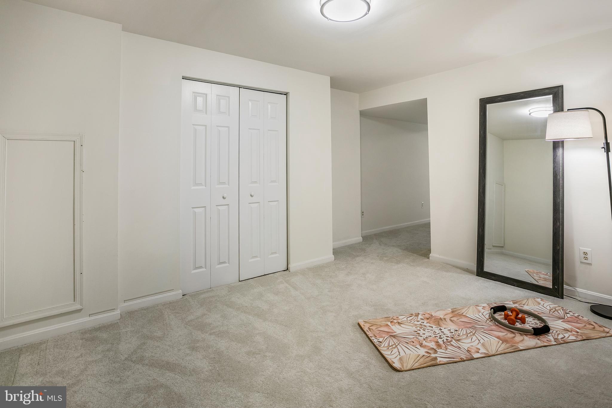 6542 Cypress Point Road Alexandria, VA 22312 - Photo 20 of 31 an empty room with window