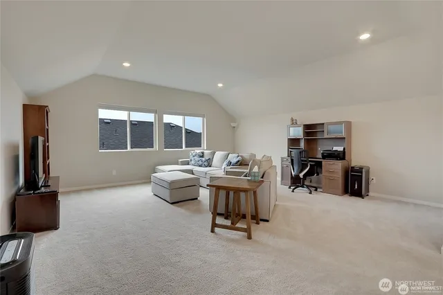 $3,400 | 18412 111th Avenue East, Puyallup, WA 98374