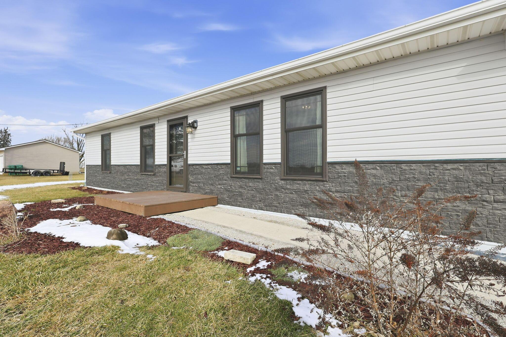 12500 London Road Orient, OH 43146 - Photo 4 of 54 Front