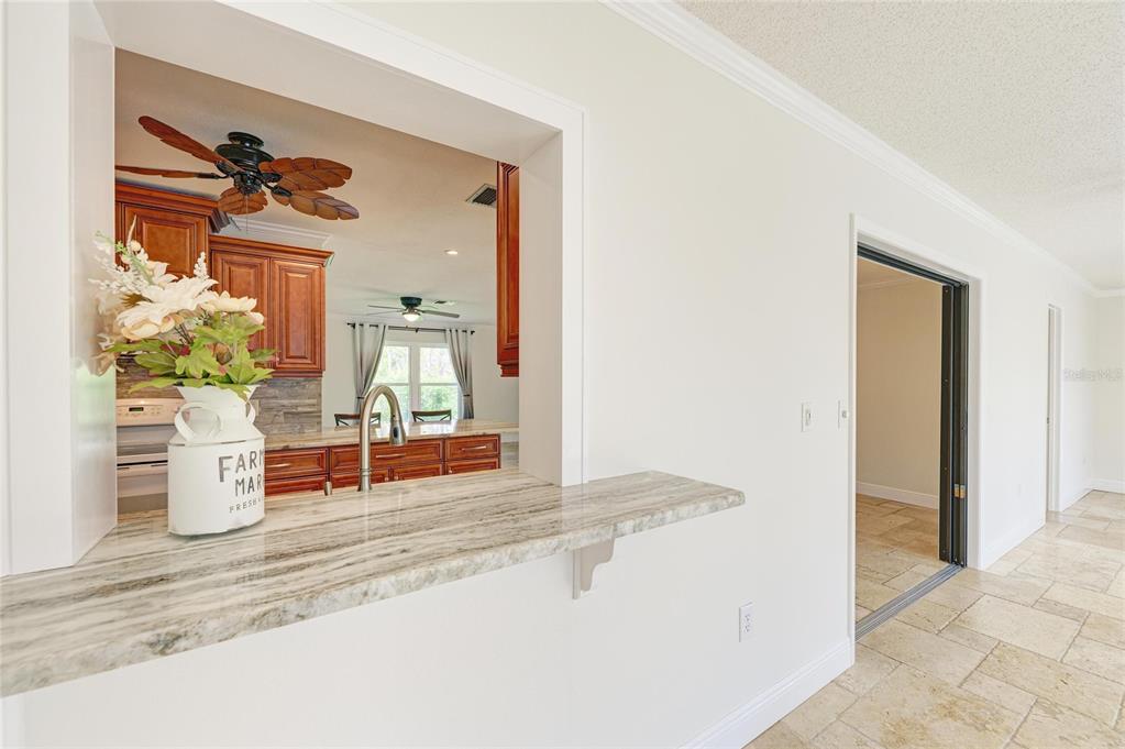 1307 Primrose Road Venice, FL 34293 - Photo 13 of 87