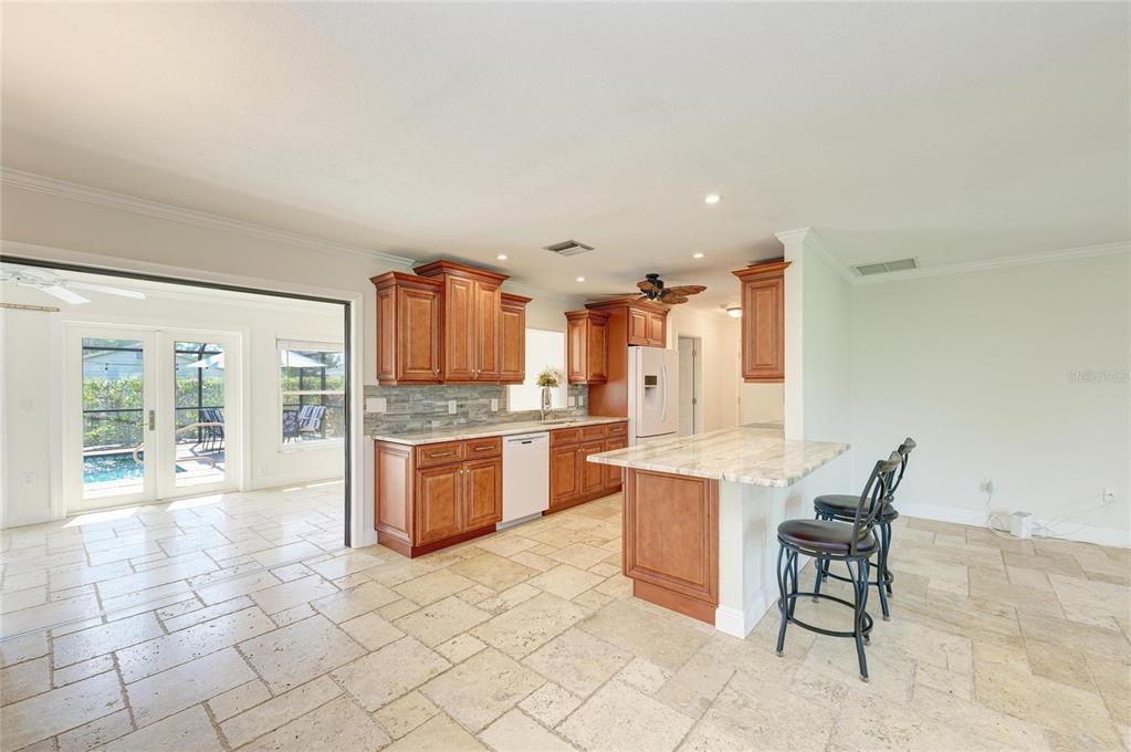 1307 Primrose Road Venice, FL 34293 - Photo 16 of 87