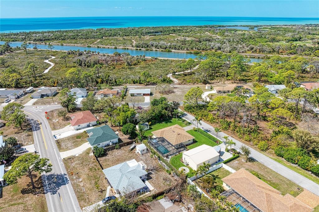 1307 Primrose Road Venice, FL 34293 - Photo 65 of 87