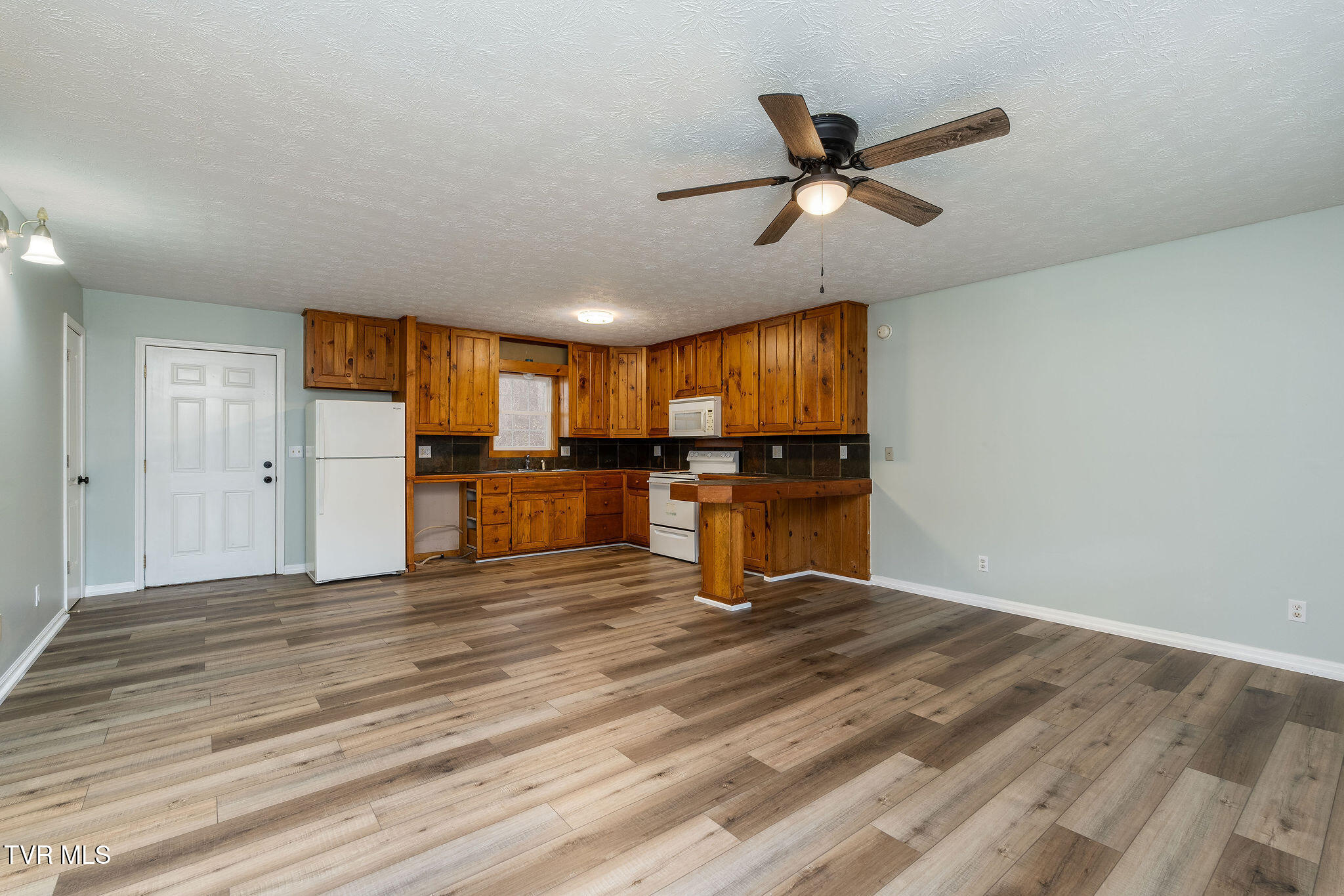 6672 Roan Creek Road Butler, TN 37640 - Photo 162 of 163 DSC01113-Edit