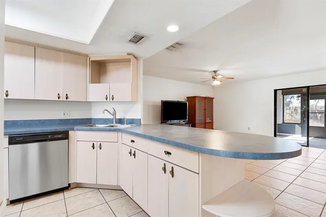 $315,000 | 2602 Savannah Drive, Plant City, FL 33563