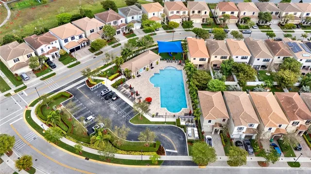 $799,900 | 805 Northeast 191st Street, Miami, FL 33179