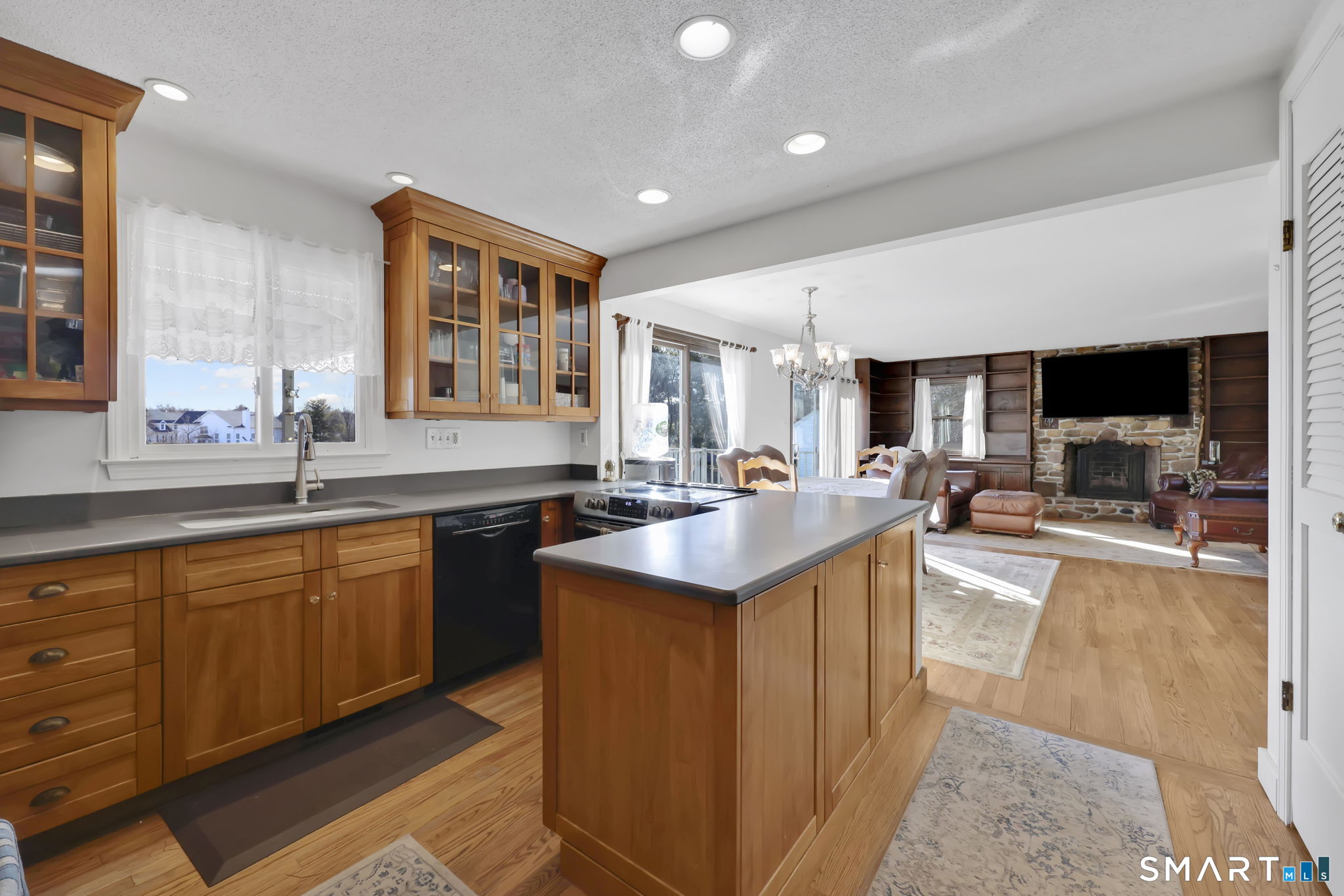 101 Grieb Road Wallingford, CT 06492 - Photo 17 of 40