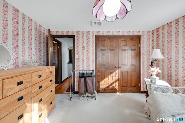 $674,900 | 101 Grieb Road, Wallingford, CT 06492