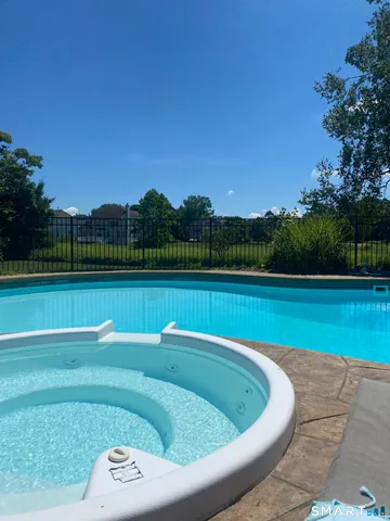 $674,900 | 101 Grieb Road, Wallingford, CT 06492