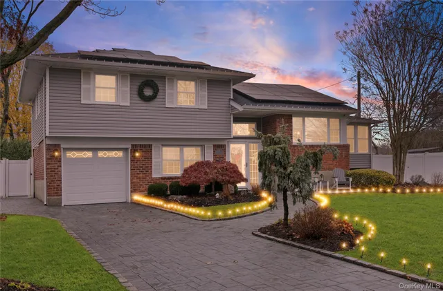 $859,000 | 6 Simmons Drive, East Islip, NY 11730