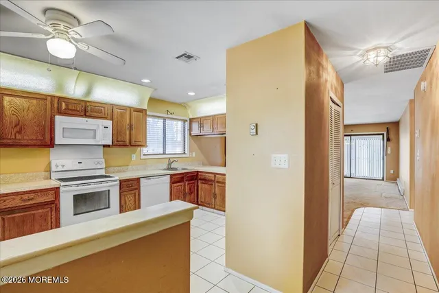 $310,000 | 239 Medford Court, Unit A, Manalapan, NJ 07726