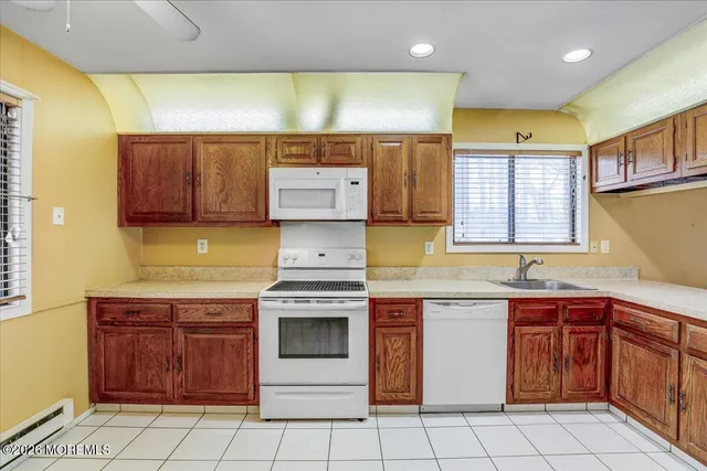 $310,000 | 239 Medford Court, Unit A, Manalapan, NJ 07726