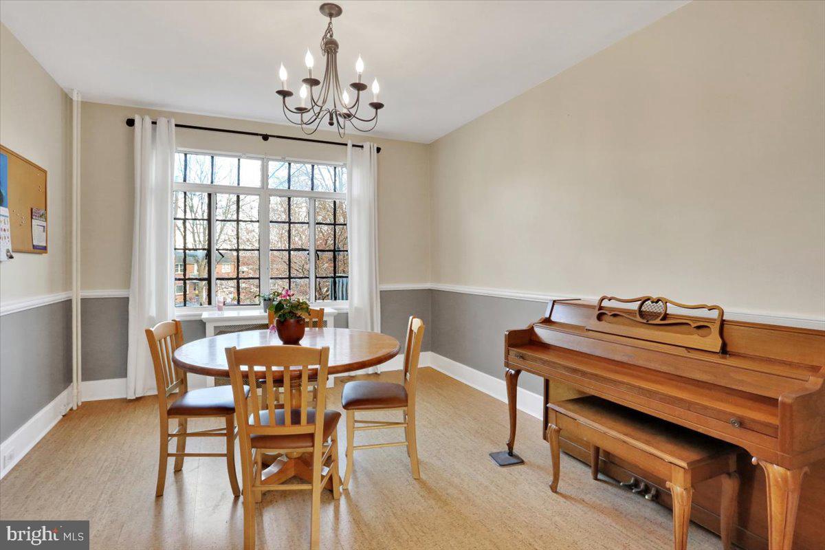 309 Sunset Road Reading, PA 19611 - Photo 6 of 31 a dining room with furniture and chandelier