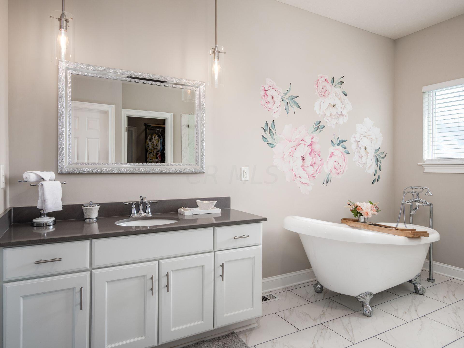 7676 Allen Road Canal Winchester, OH 43110 - Photo 39 of 50 Master bathroom