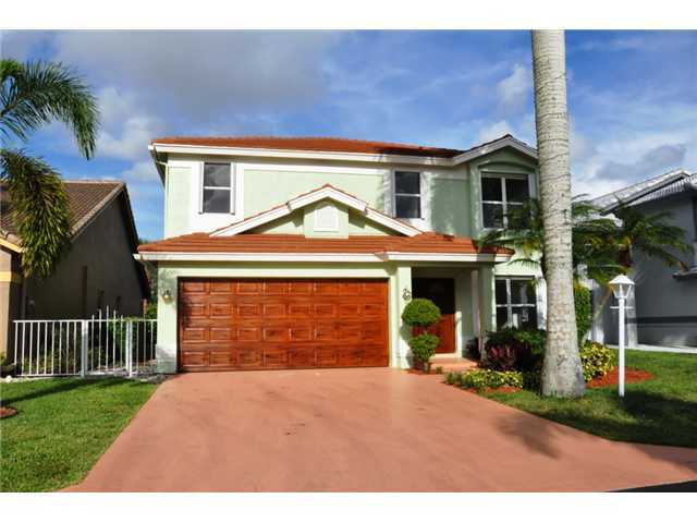 21410 Millbrook Court Boca Raton, FL 33498 - Photo 1 of 25 Primary Photo