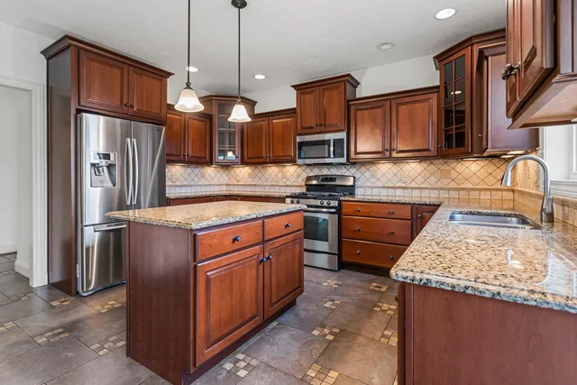 $3,500 | 5102 Jacks Boulevard, Champaign, IL 61822