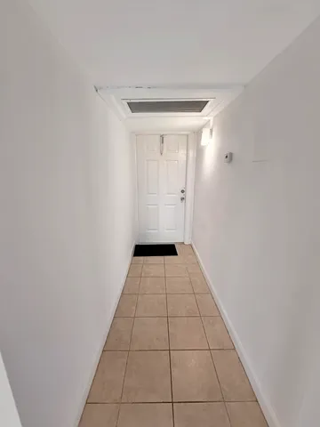 $1,800 | 1500 Crescent Circle, Unit A26, Lake Park, FL 33403