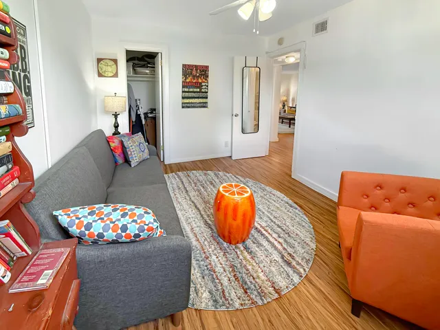 $1,800 | 1500 Crescent Circle, Unit A26, Lake Park, FL 33403