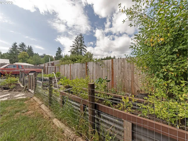 $329,000 | 1142 Clatsop Street, Vernonia, OR 97064