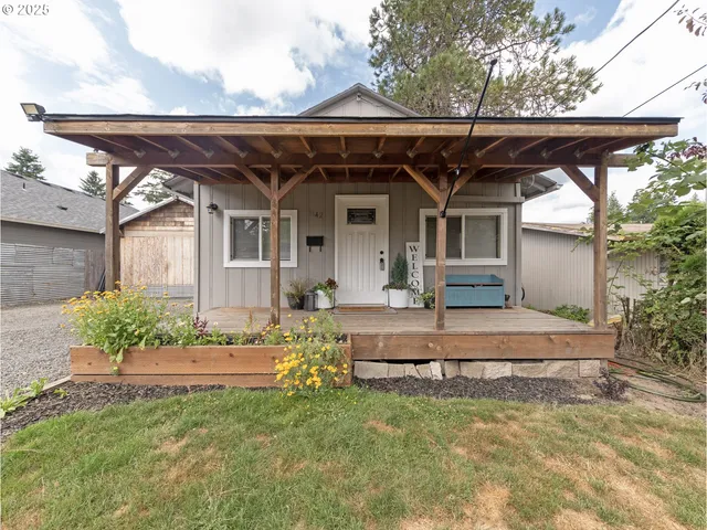 $329,000 | 1142 Clatsop Street, Vernonia, OR 97064