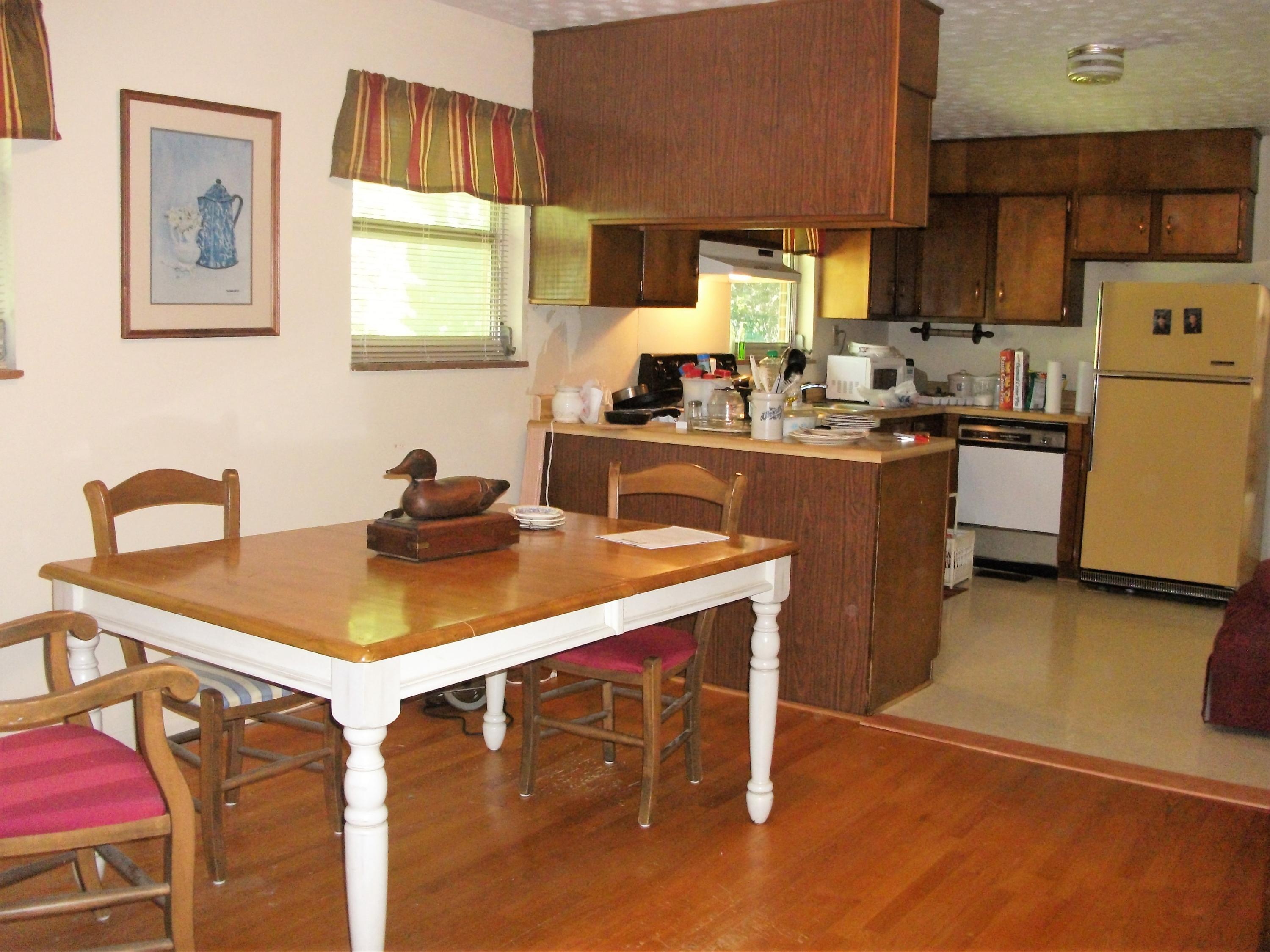 1134 Newman Riley Road Dandridge, TN 37725 - Photo 12 of 33 Dining Room / Kitchen