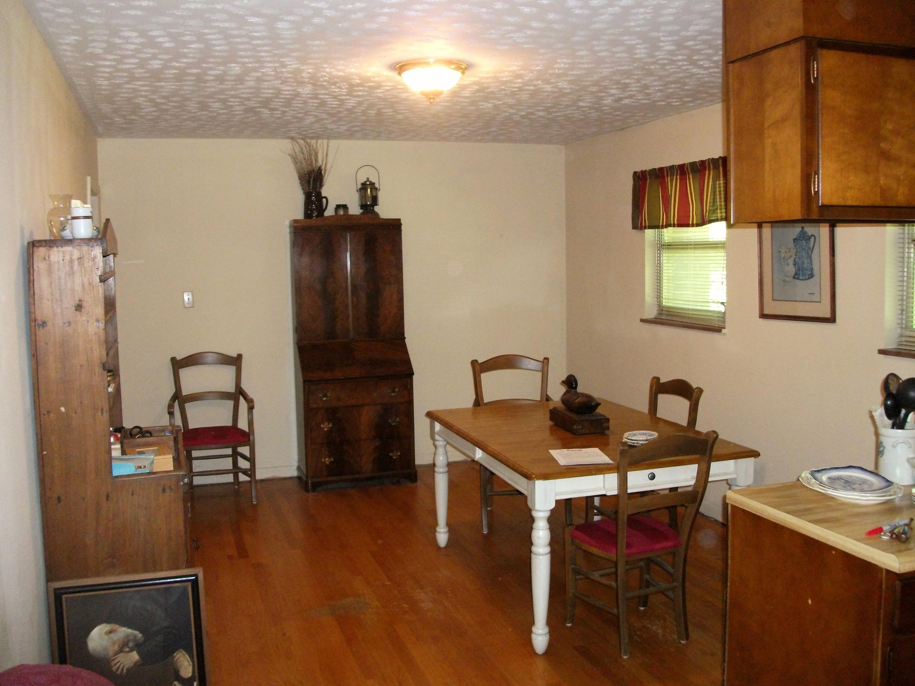 1134 Newman Riley Road Dandridge, TN 37725 - Photo 13 of 33 Dining Room / Kitchen