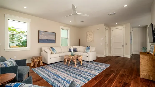 $4,440,000 | 603 Emerald Lane, Holmes Beach, FL 34217