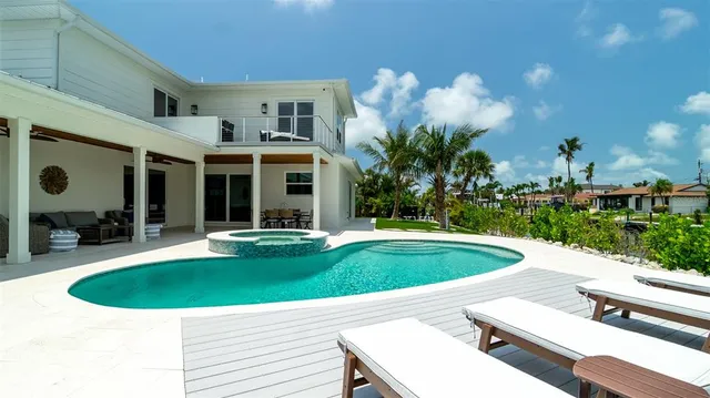 $4,440,000 | 603 Emerald Lane, Holmes Beach, FL 34217