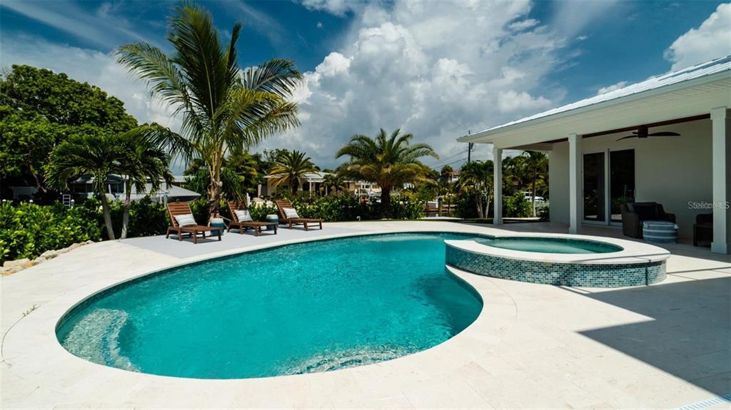 603 Emerald Lane Holmes Beach, FL 34217 - Photo 52 of 56