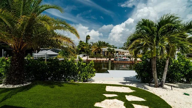 $4,440,000 | 603 Emerald Lane, Holmes Beach, FL 34217