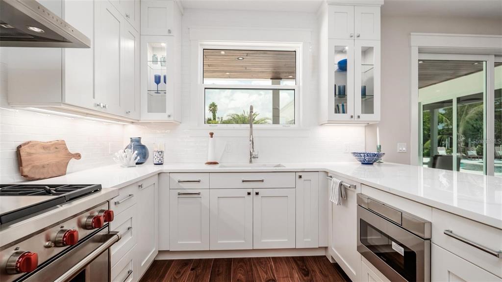 603 Emerald Lane Holmes Beach, FL 34217 - Photo 8 of 56