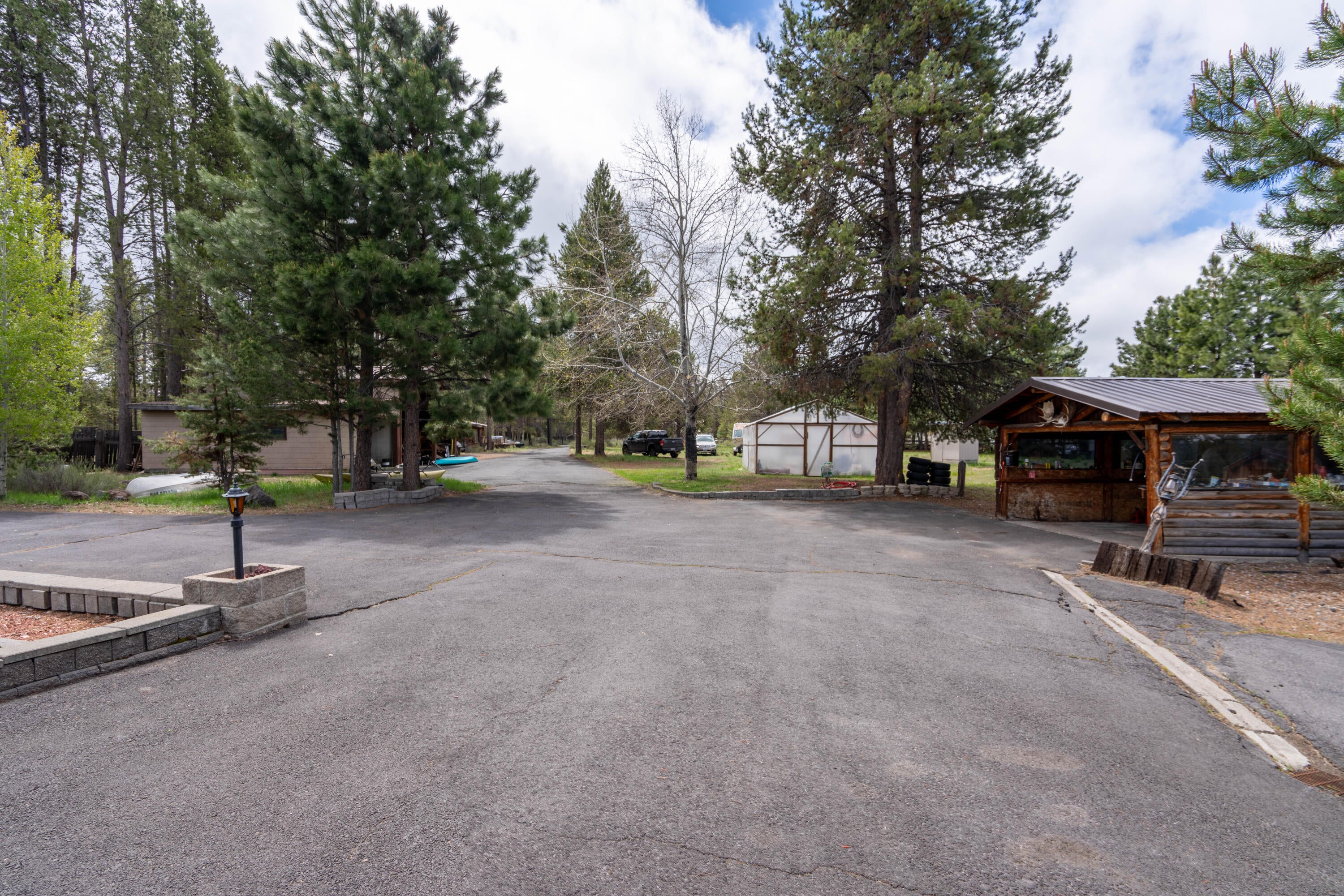 54651 Huntington Road Bend, OR 97707 - Photo 35 of 64 DSC07901-HDR-2