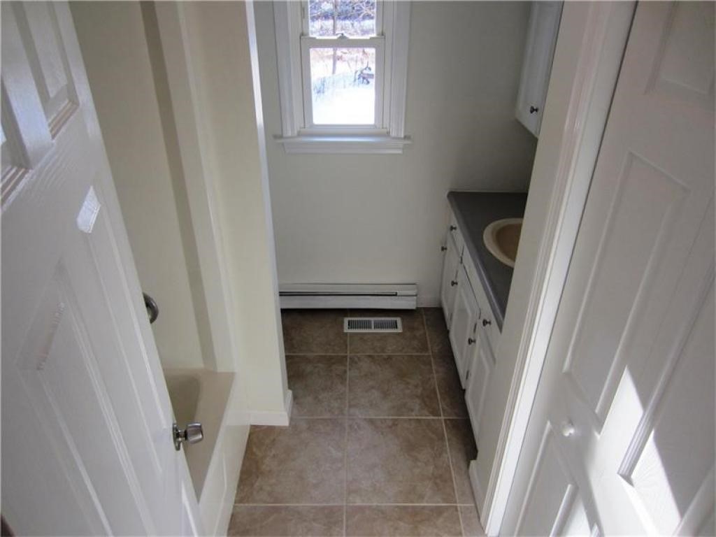 60 South Skillings Road Arundel, ME 04046 - Photo 14 of 29