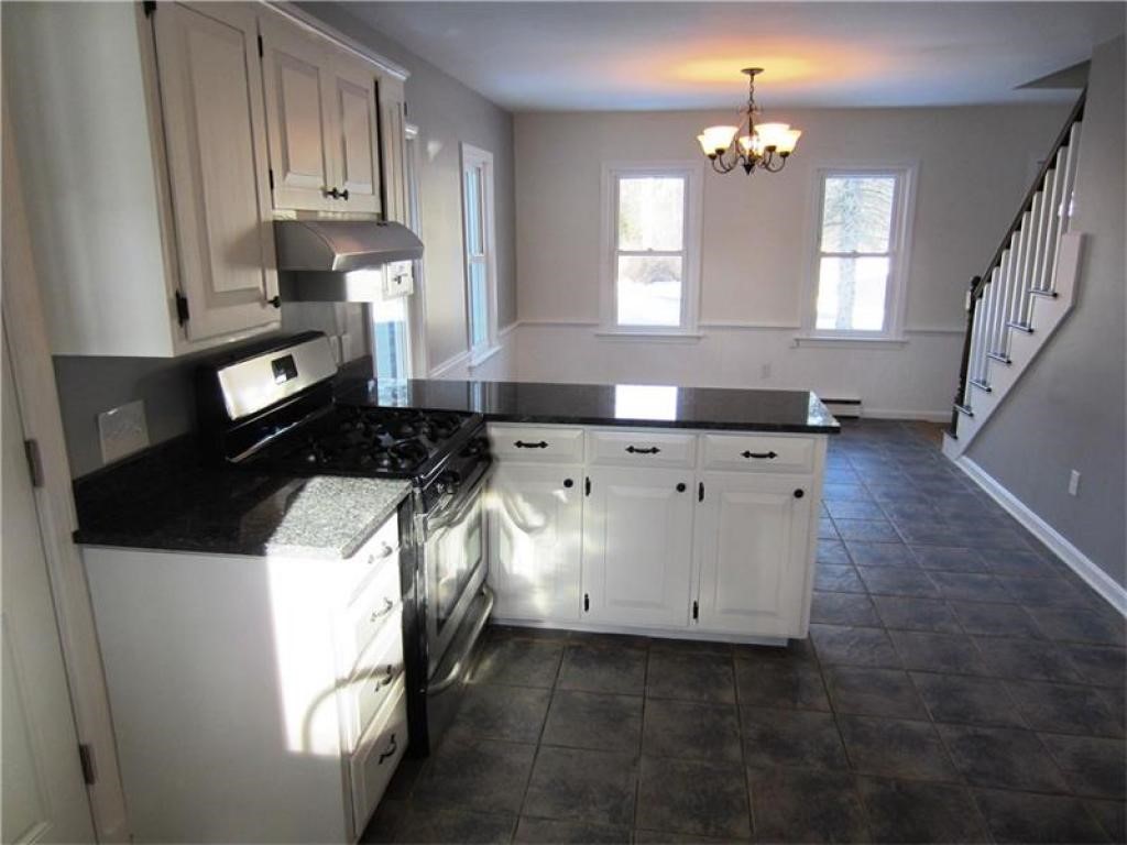 60 South Skillings Road Arundel, ME 04046 - Photo 8 of 29