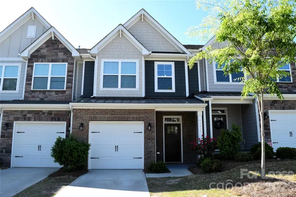 $2,100 | 4011 Rothwood Lane, Harrisburg, NC 28075