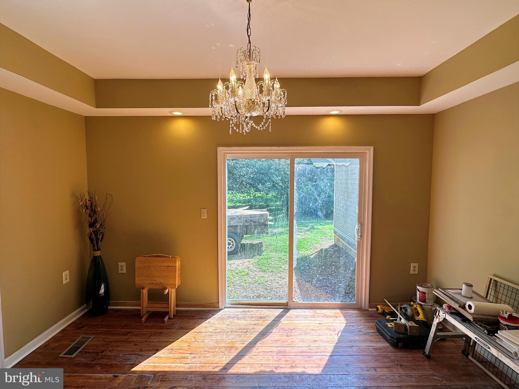 23202 Village Road Unionville, VA 22567 - Photo 5 of 28 a view of a room with gym equipment