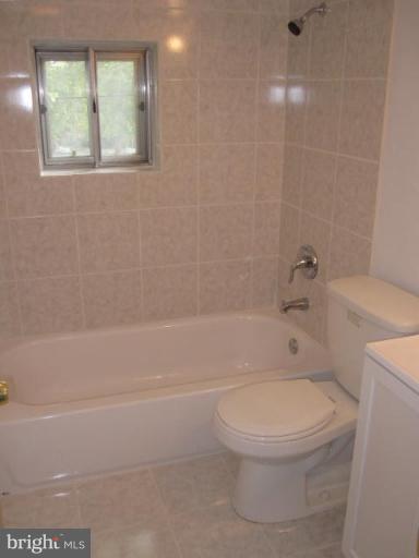 12709 Holdridge Road Silver Spring, MD 20906 - Photo 3 of 22 UpperBath