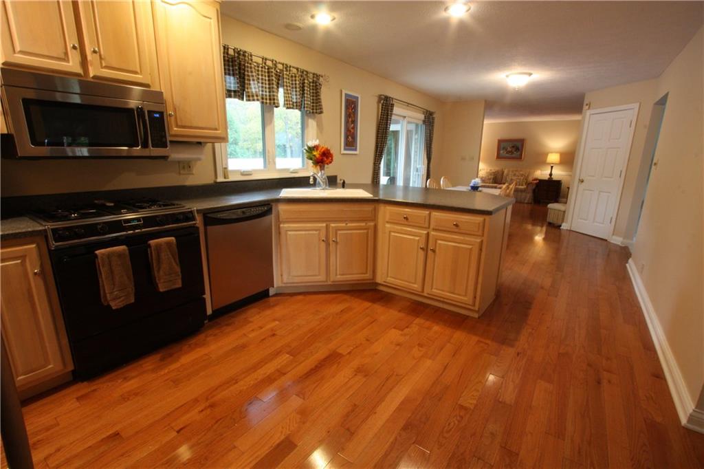8849 Promontory Road Indianapolis, IN 46236 - Photo 16 of 48 Gallery Image 16