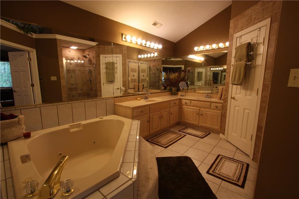 8849 Promontory Road Indianapolis, IN 46236 - Photo 21 of 48 Gallery Image 21