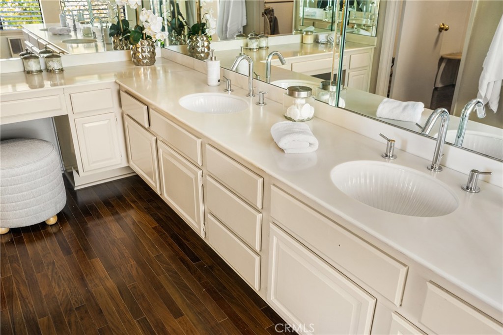 2927 Treeview Place Fullerton, CA 92835 - Photo 49 of 62 a bathroom with sink and mirror