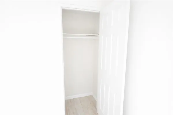 $2,800 | 421 South Lafayette Park Place, Unit 404, Los Angeles, CA 90057