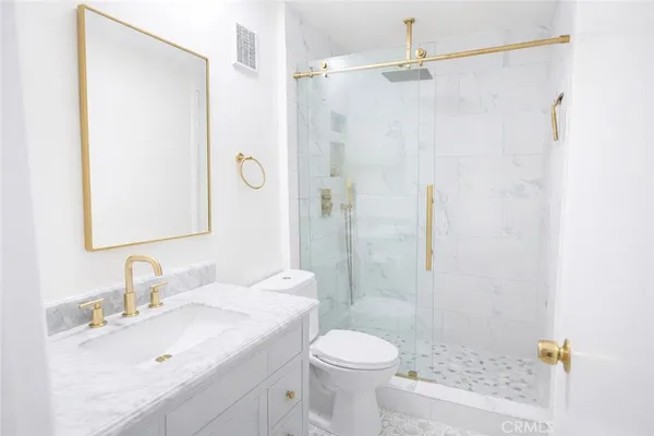 $2,800 | 421 South Lafayette Park Place, Unit 404, Los Angeles, CA 90057