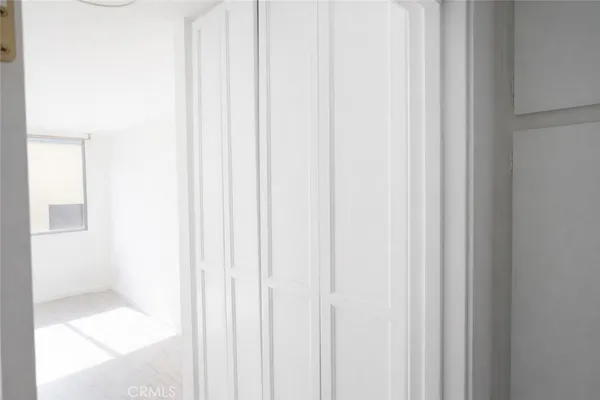 $2,800 | 421 South Lafayette Park Place, Unit 404, Los Angeles, CA 90057