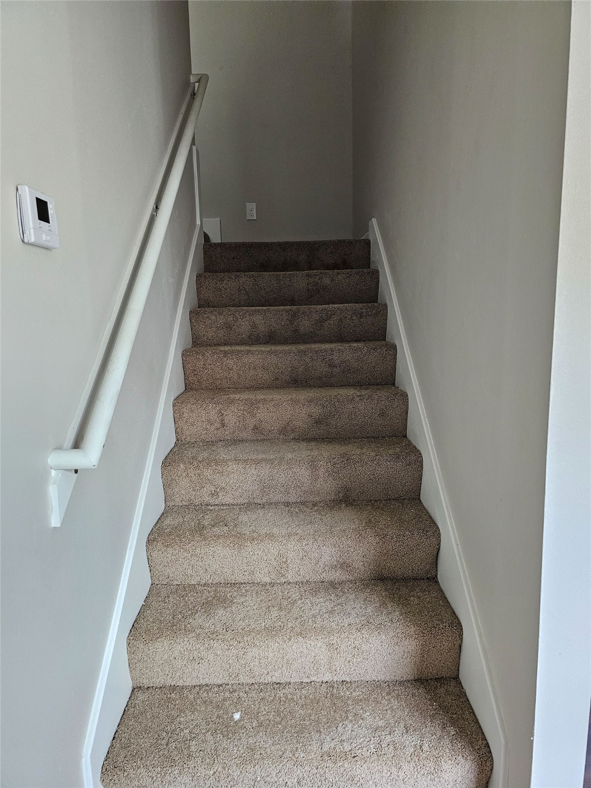 9730 Kerr Street Houston, TX 77029 - Photo 7 of 9 a view of entryway