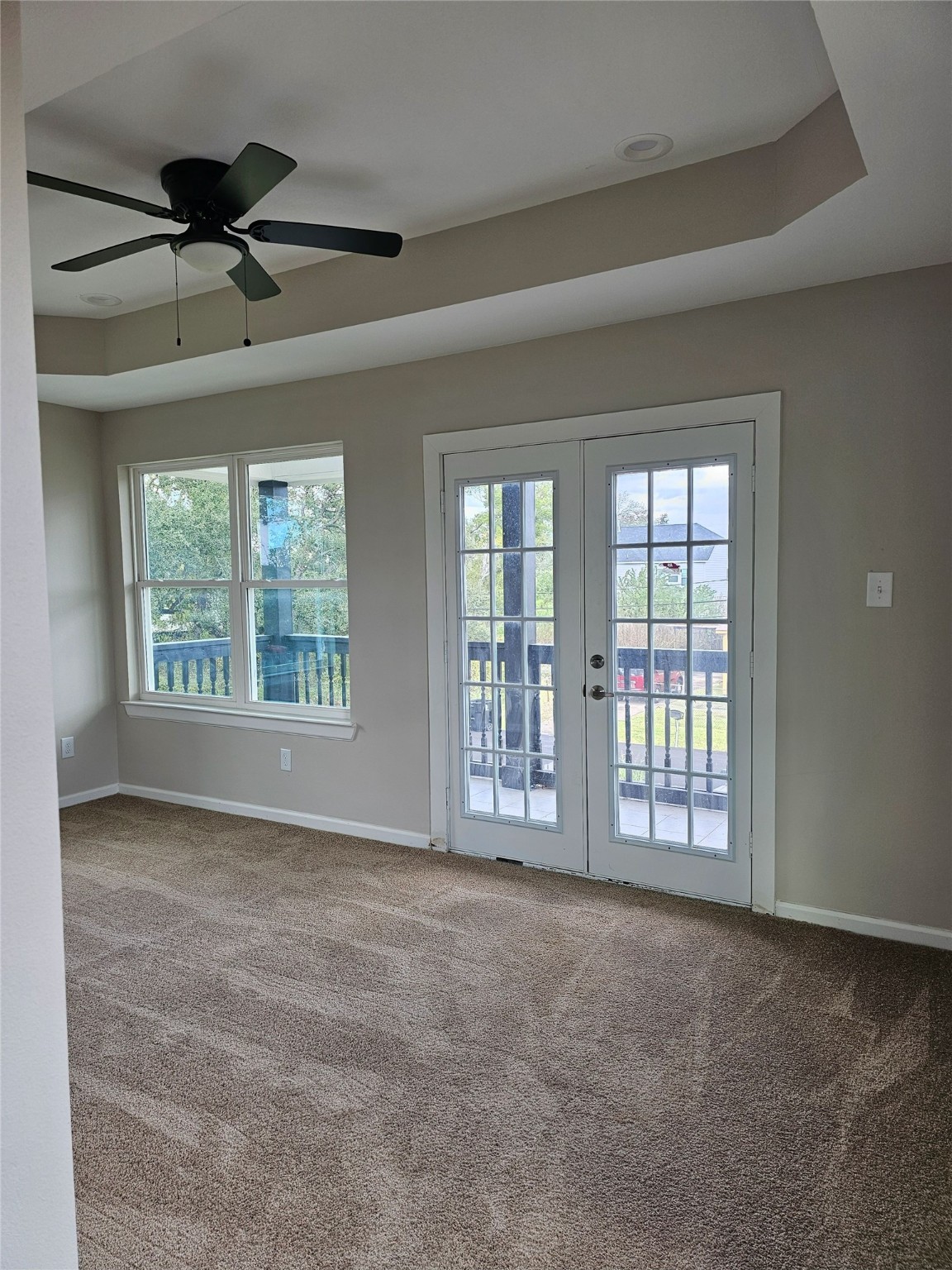 9730 Kerr Street Houston, TX 77029 - Photo 9 of 9 a view of an empty room with a window