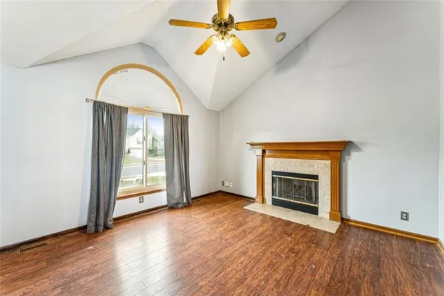 $300,000 | 5208 Northeast 63rd Terrace, Kansas City, MO 64119