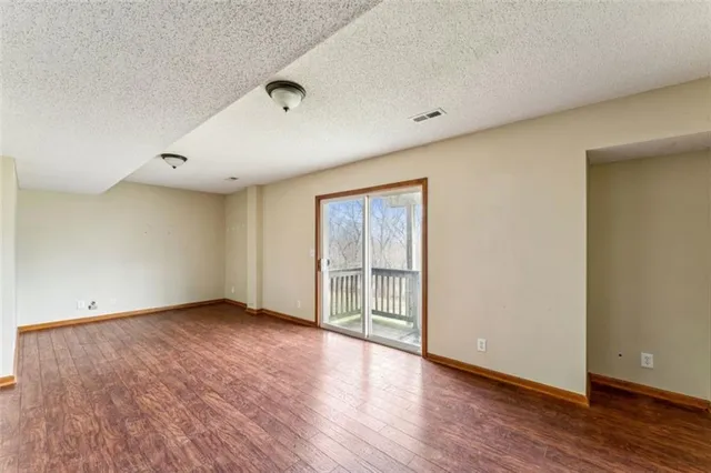 $300,000 | 5208 Northeast 63rd Terrace, Kansas City, MO 64119