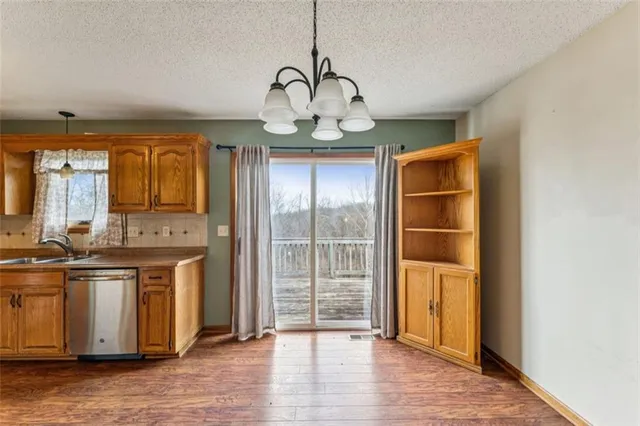 $300,000 | 5208 Northeast 63rd Terrace, Kansas City, MO 64119