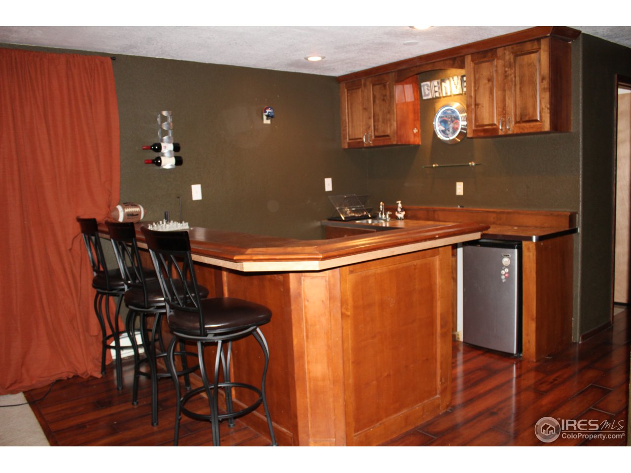 4833 West 6th Street Road Greeley, CO 80634 - Photo 21 of 31 Wet Bar