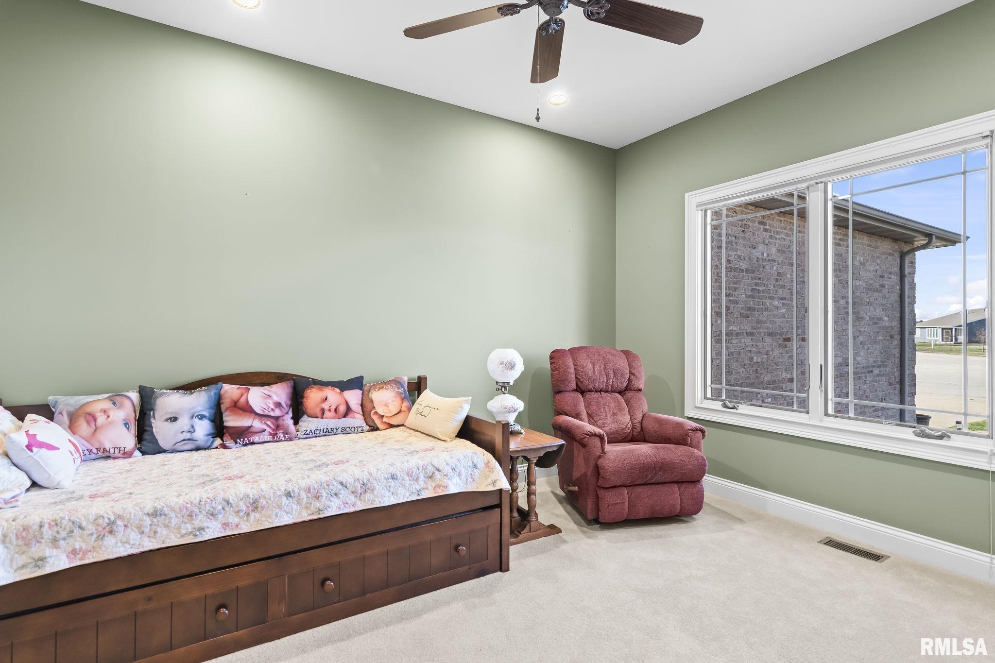 2104 Dubsdread Lane Springfield, IL 62711 - Photo 16 of 55