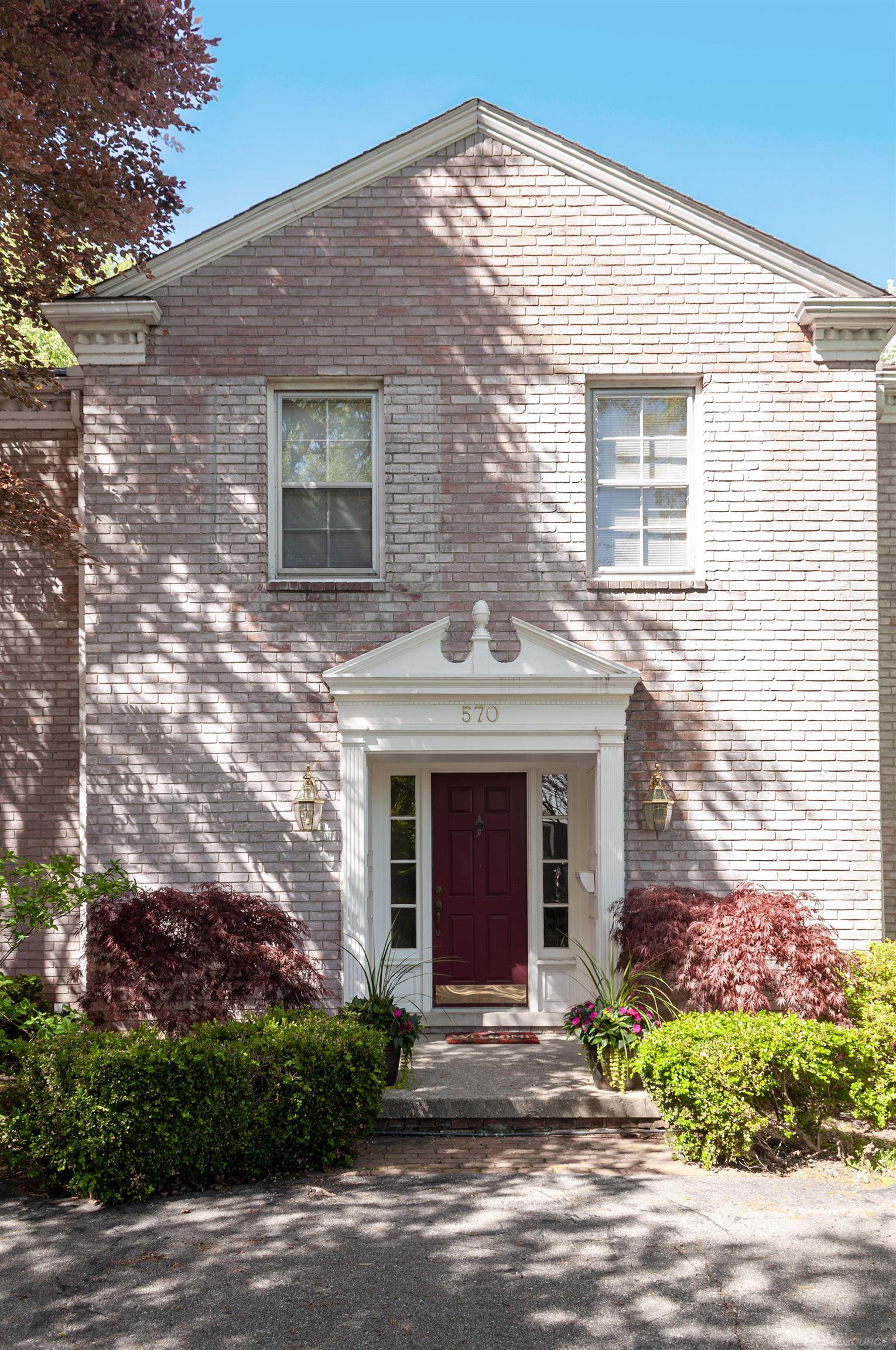 570 Oxford Road Grosse Pointe Woods, MI 48236 - Photo 5 of 99